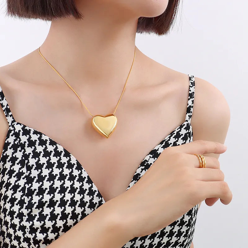 Collar Colgante Corazón Bárbara 