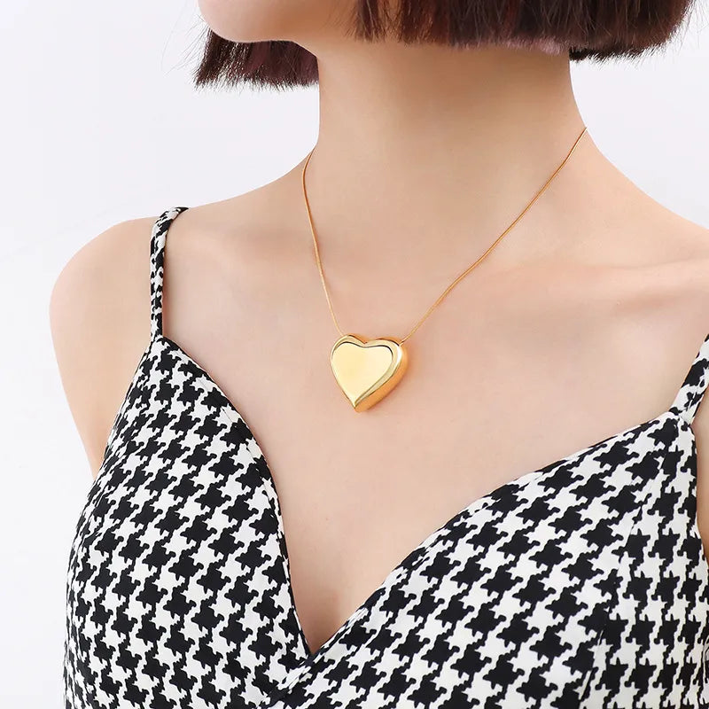 Collar Colgante Corazón Bárbara 